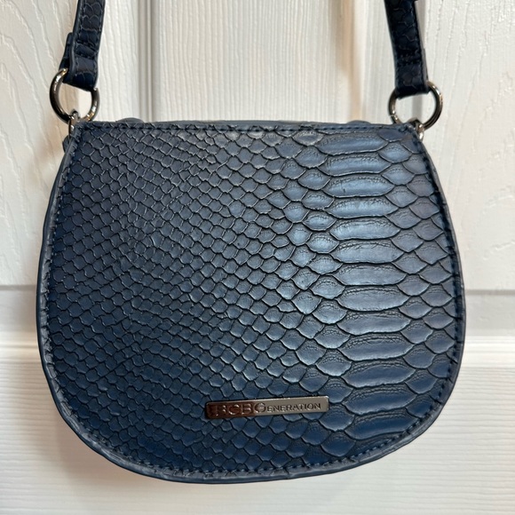 BCBGeneration navy crossbody bag - Picture 3 of 11
